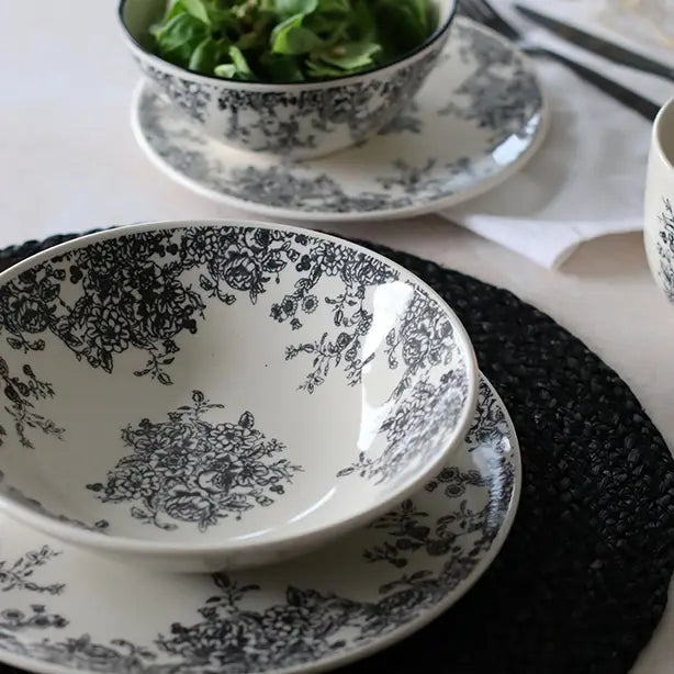 Vintage henkinen mustavalkoinen syvä lautanen 20,5cm