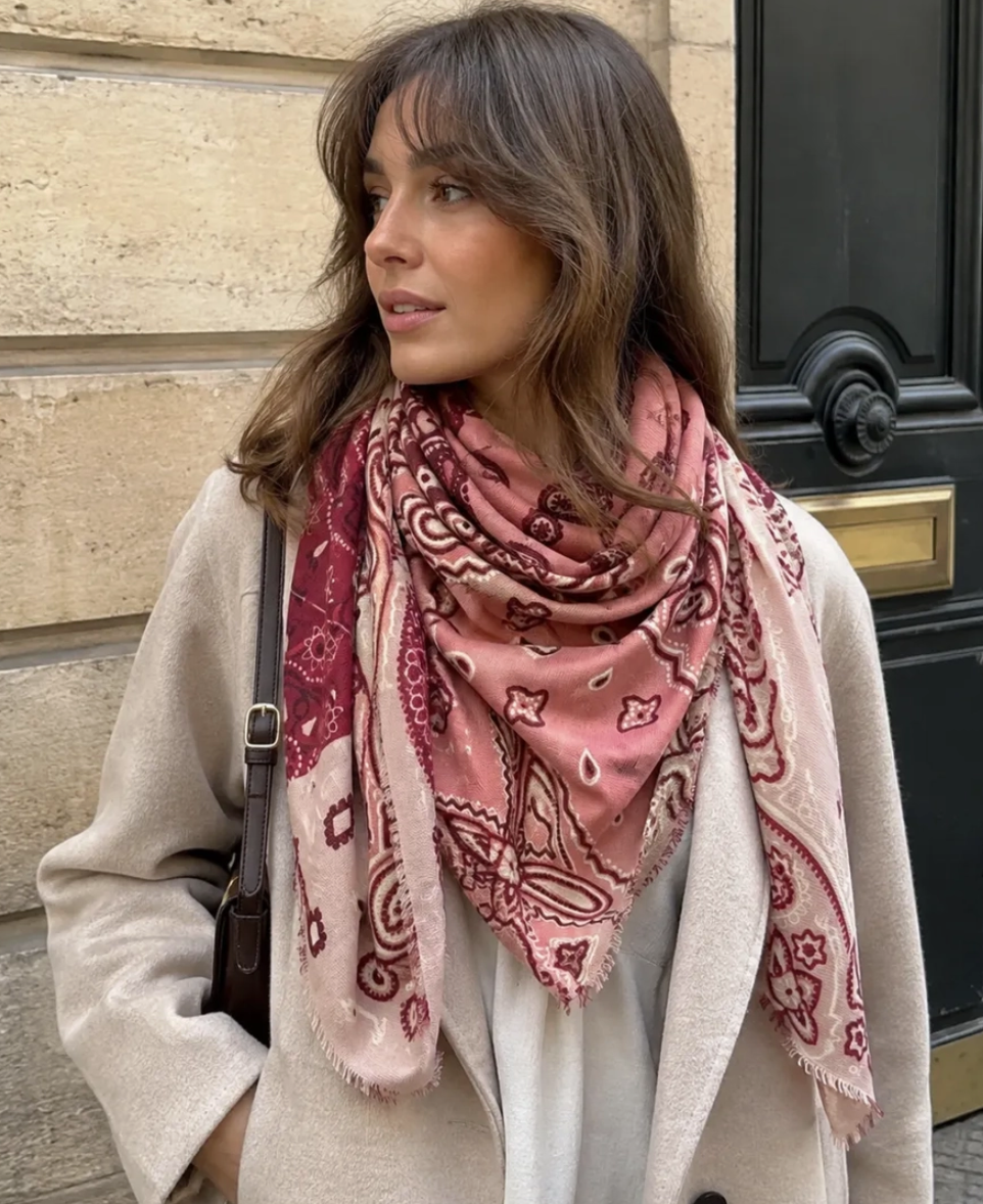 Bandana-kuosinen villahuivi rosa