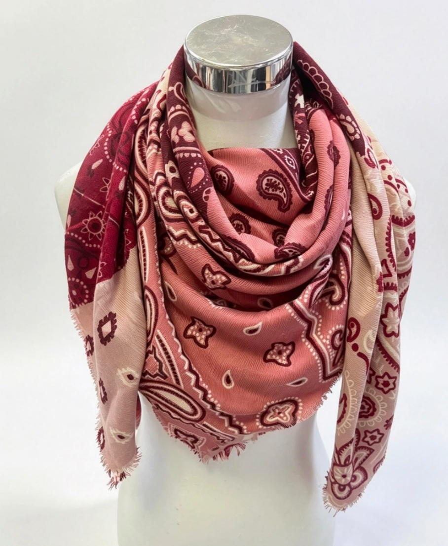Bandana-kuosinen villahuivi rosa