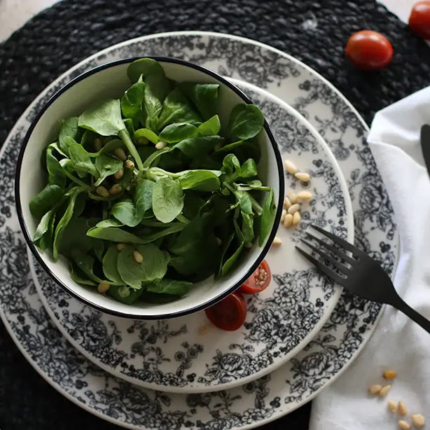 Vintage henkinen mustavalkoinen lautanen/ kulho 16cm