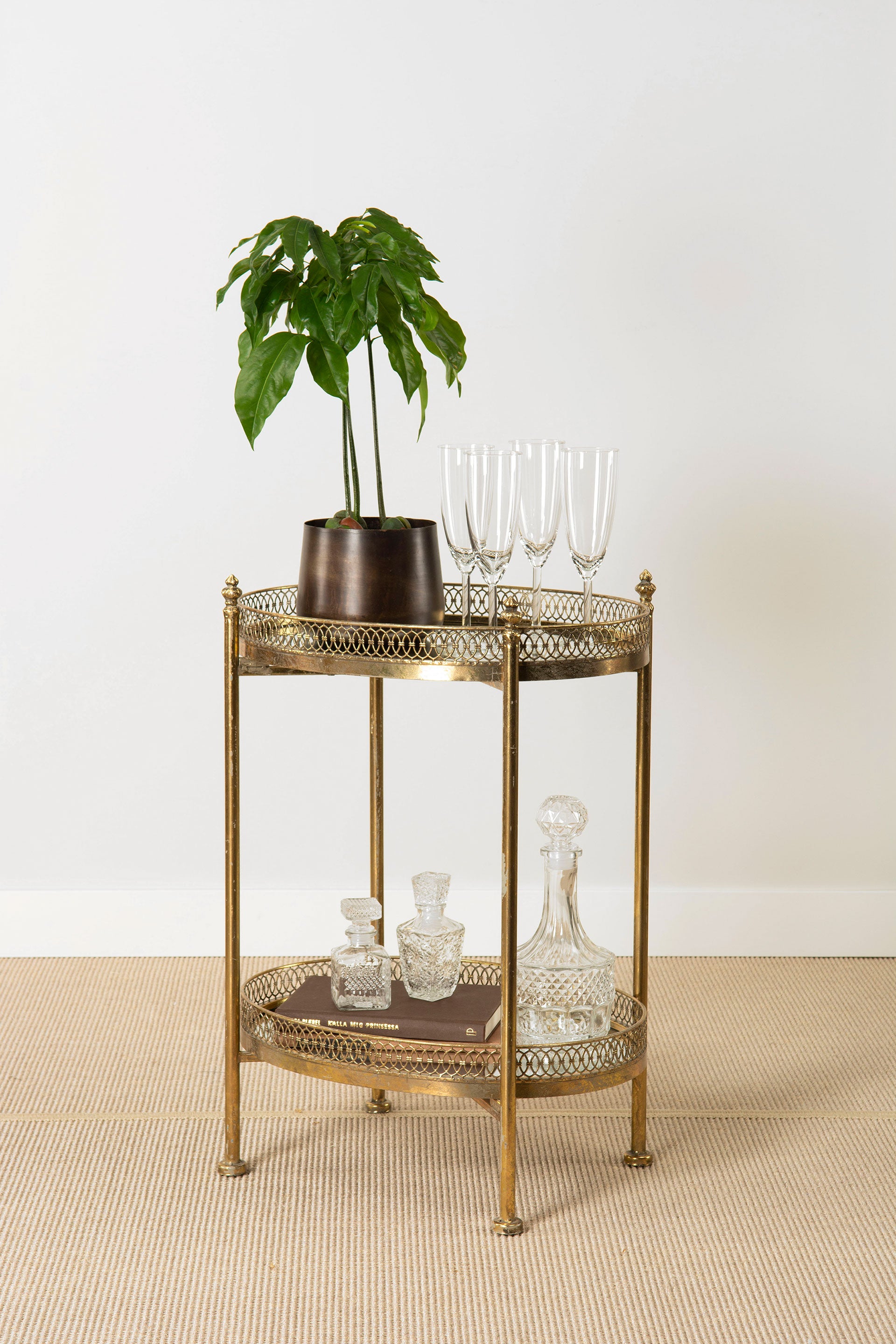 Peilipöytä / sivupöytä